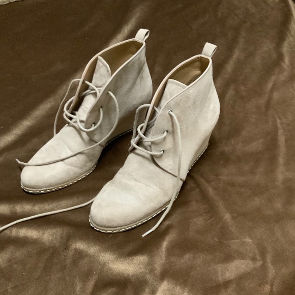 Franco Sarto Sz 8.5 Tie Wedge Ankle Boots Tan Color - Picture 2 of 4